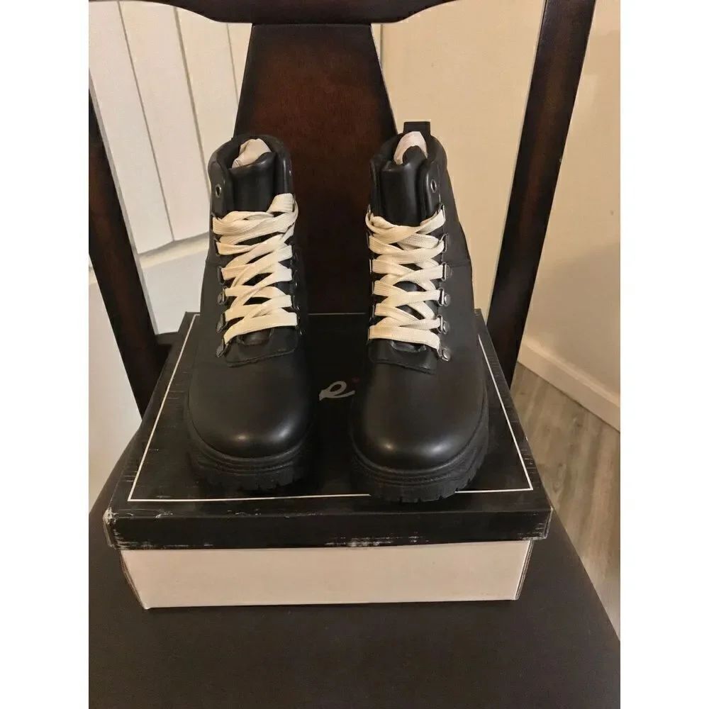 BNIB~Qupid Black Faux Leather Lace up Combat Style Ankle Booties Sz 8